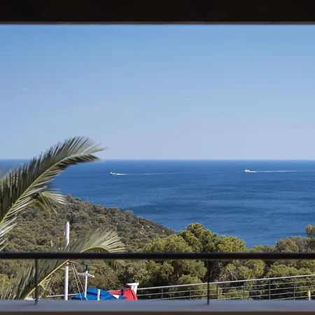 Aphaia & Residences Aegina *